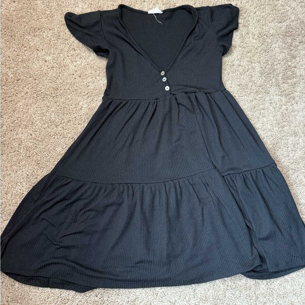 Black V-Neck Buttoned Dress